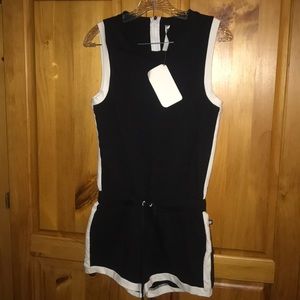 💐 NWT Fabletics Lakeside Romper Size XS
